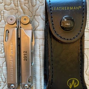 Leatherman wave (mint condition)